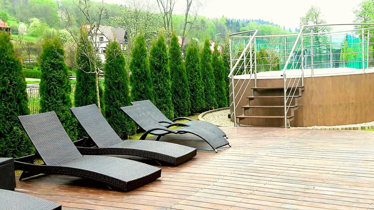 Hotel Olivia Medical Spa Skomielna Czarna Exterior foto